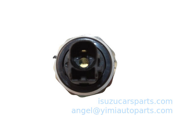 ISUZU 700P 600P DMAX Prężność oleju 8971762301