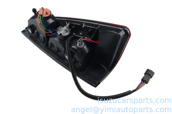 LAMPA ISUZU DMAX 2007 ASM RR CO LH 8973756071