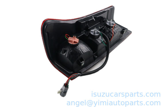ISUZU DMAX 2012 Światło tylne ASM L 8981254031