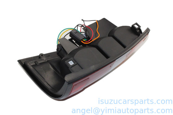 ISUZU TFR17 Światło tylne ASM R 8971144490
