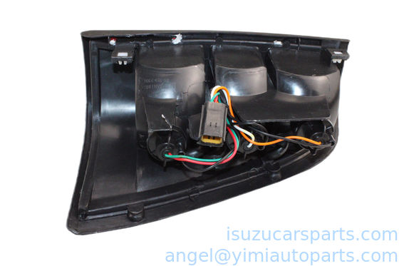 ISUZU TFR98 Światło tylne ASM L 8971144521