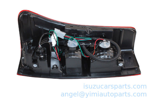 ISUZU DMAX 2017 LAMPA L LED CZERWONA 8982330931