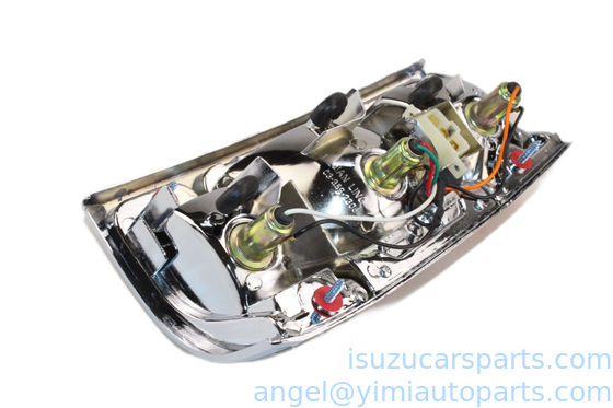 LAMPA ISUZU TFR54 ASM;RR GRZEBIEŃ PRAWA 3716200D 8971687401 8971210780