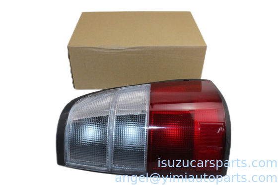 ISUZU TFR98 Światło tylne R 8971144510