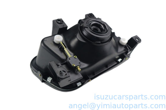 LAMPA ISUZU UCR17 ASM GŁOWICA lewa 8972130081