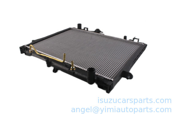 Aluminiowy radiator 4JA1 ISUZU D MAX 8973633070