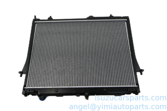 ISUZU DMAX2012 4JJ1 Radiator 8971372730 Części chłodzące samochodów
