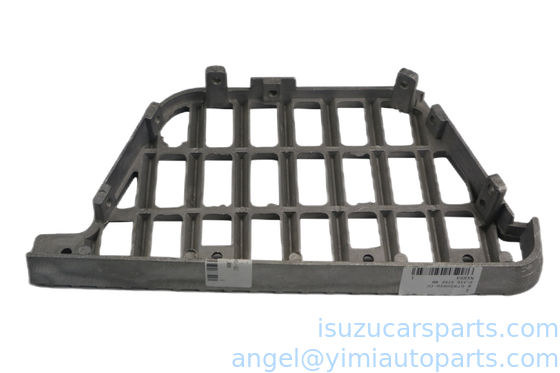 ISUZU NKR94 STOPIEŃ PŁYTKI PRAWY 8978599960 8978679680