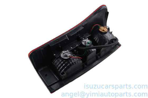 Wysoka wytrzymałość 2012 Isuzu Dmax Tail Lamp ASM R 8981254021 Standard